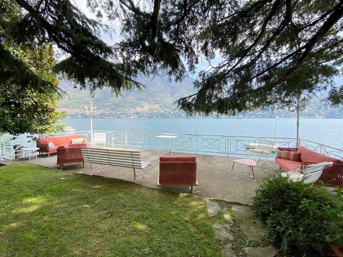 Villa Lucia Laglio - Private Lake Access 0*,  إيطاليا